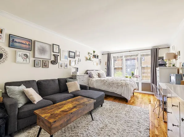 311 E 75th St APT 4C, New York, NY 10021