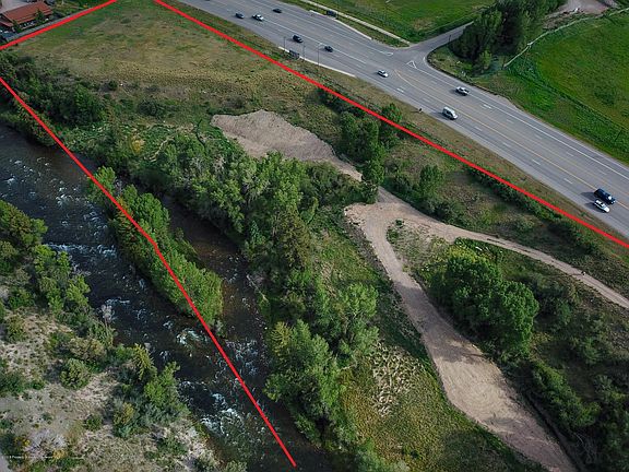 2nd image of 30603 Highway 82