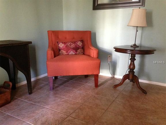 5th image of 15 Turner St APT 2