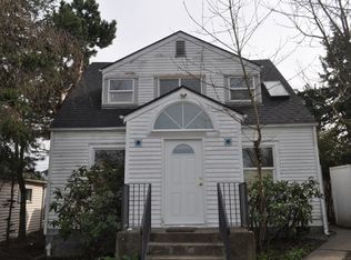 1324 Ellis St, Bellingham, WA 98225