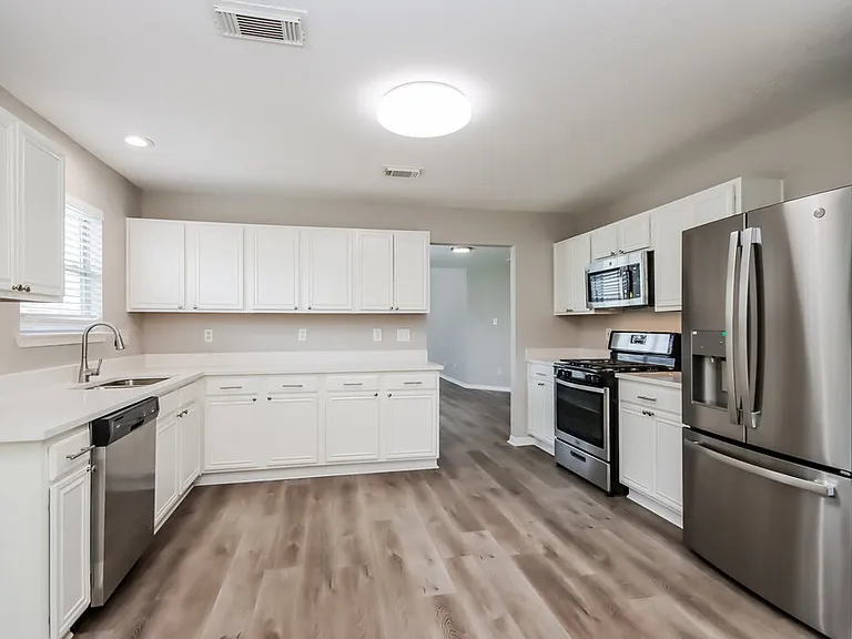 2802 Fox Mountain Dr — Photo 8