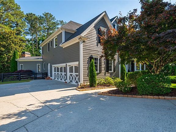 3rd image of 320 Sweet Gum Cir
