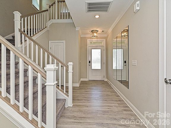 4th image of 6320 Kennard Dr