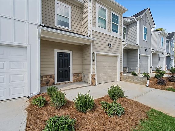 2nd image of 323 Rolling Green Rd