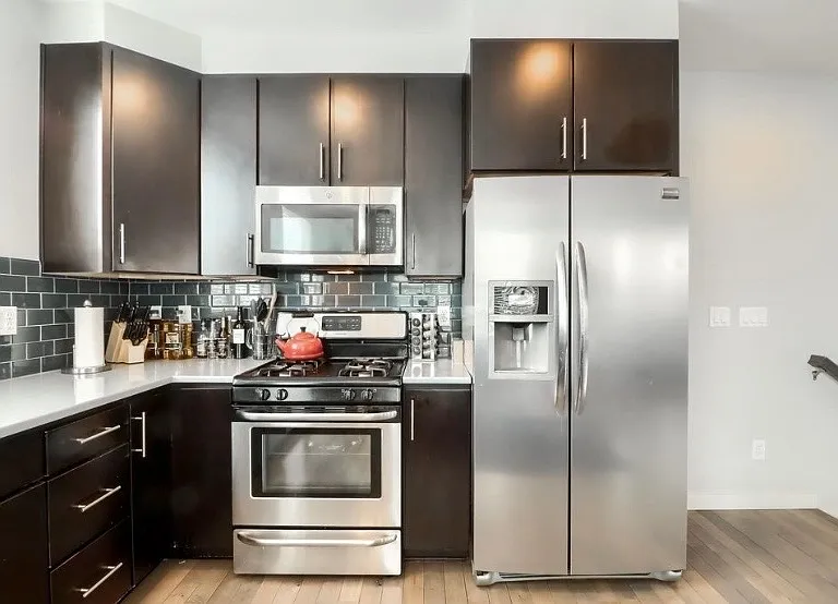 2937 Geneva Ct — Photo 17