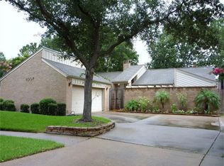 4007 Larkfield Ct, Houston, TX 77059