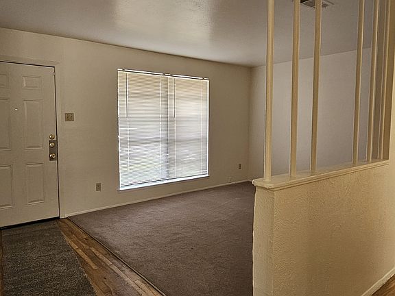 2nd image of 534 Holly Ln