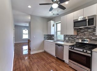 735 N Monticello Ave #2, Chicago, IL 60624