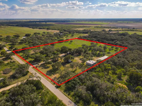 2401 COUNTY ROAD 343, Hondo, TX 78861