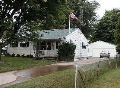 1st image of 8115 Woodlawn Dr