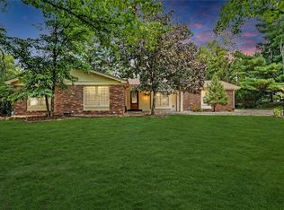 12515 Trammell Ct, Saint Louis, MO 63141