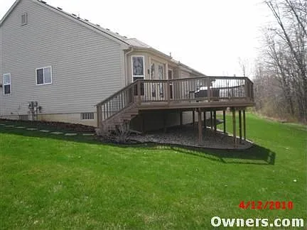956 Weeping Willow Dr photo 1