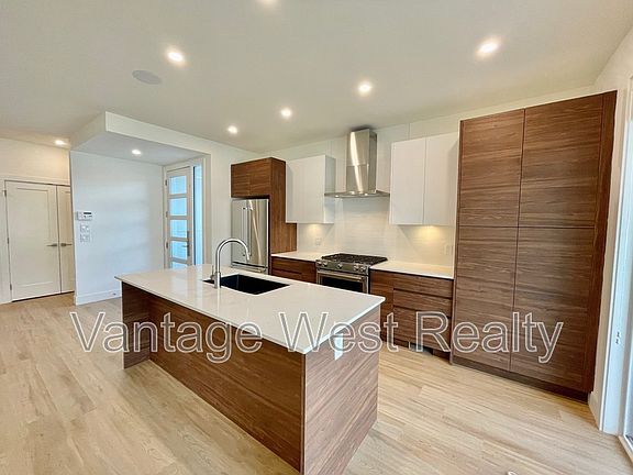 3rd image of 4 Fuller Ave #922