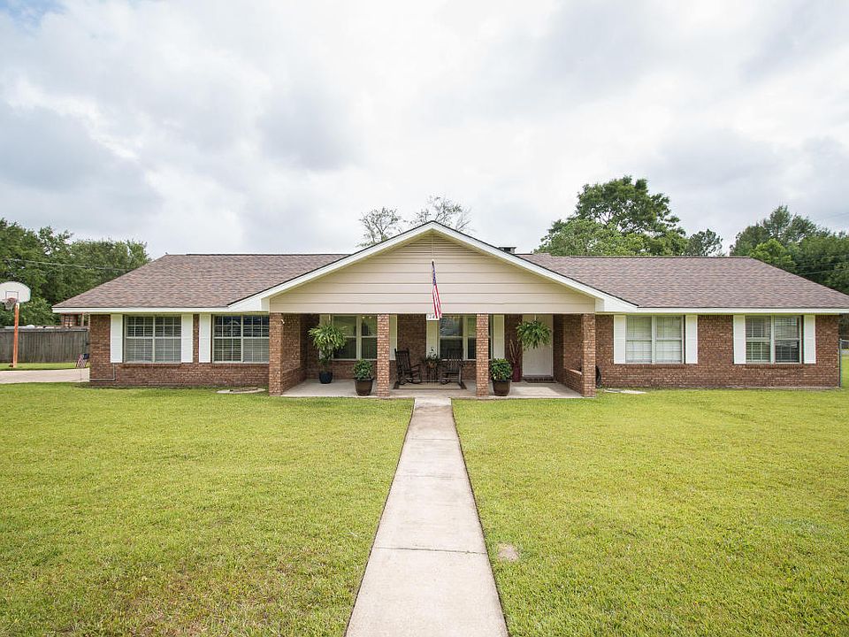 1st image of 12491 Briarwood Dr E