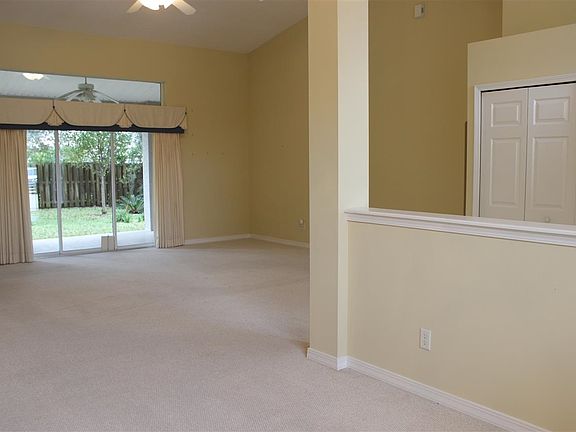 3rd image of 217 Bilbao Dr