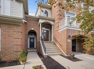 37576 Newburgh Park Cir, Livonia, MI 48152