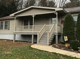 570 Plantation Dr, Lehighton, PA 18235
