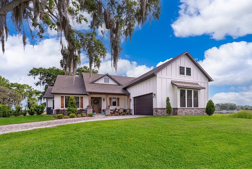 1st image of 1581 TWELVE OAKS CIRCLE
