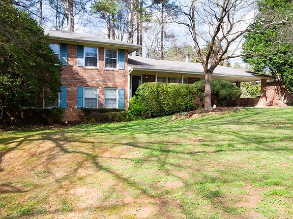 2nd image of 2321 Carrington Way SE
