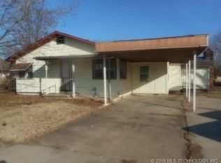 412 N Jefferson Ave, Wagoner, OK 74467