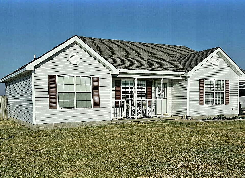 1st image of 244 Cypress Dr