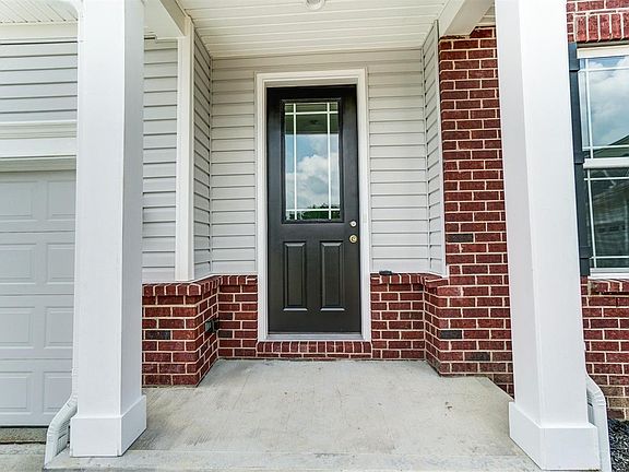 2nd image of 4027 Oakland Hills Dr