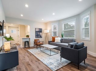 2100 1st Ave W, Seattle, WA 98119