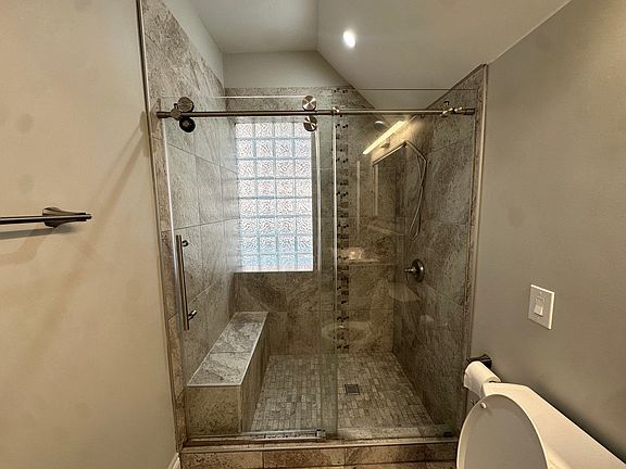 5th image of 7238 S Coles Ave #3