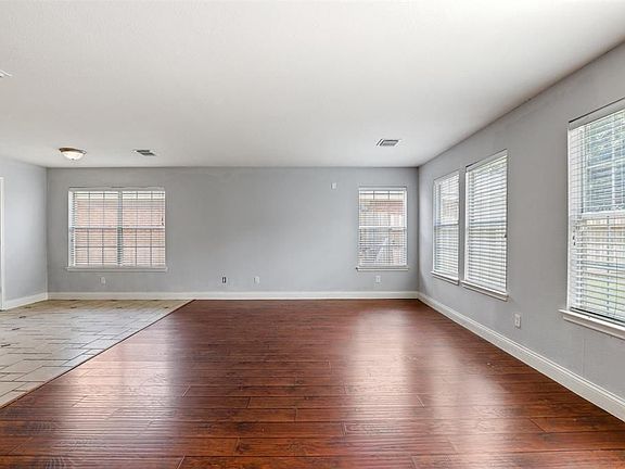 5th image of 3806 Brighton Springs Ln