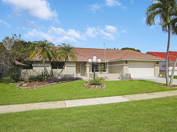 2nd image of 9607 Sun Pointe Dr