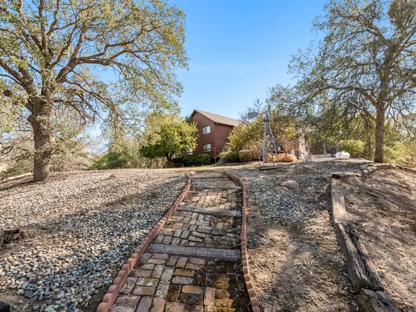 40918 Meadow Drive, Three Rivers, CA 93271