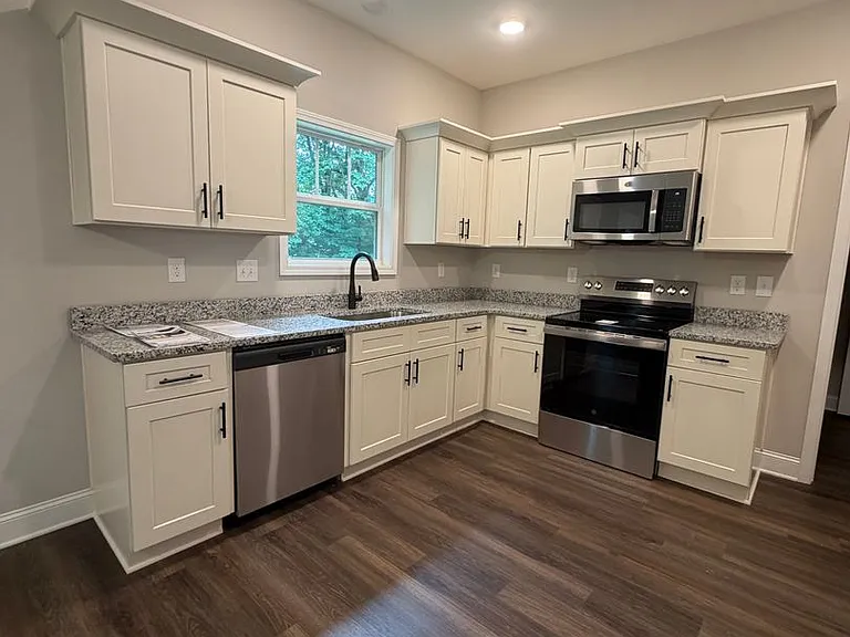 1711 Golf Club Ln — Photo 10
