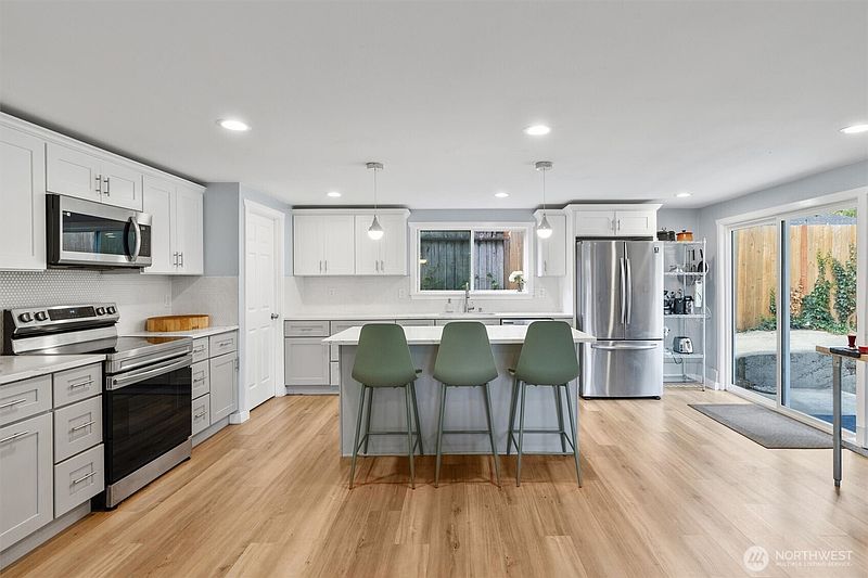3rd image of 9329 53rd Avenue S #2