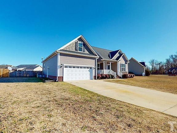 3rd image of 306 Stillwater Creek Dr