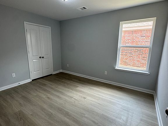 2nd image of 2132 Mulberry Dr
