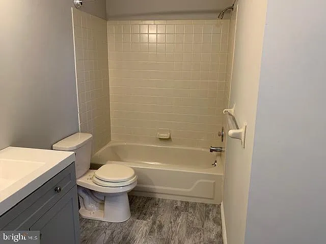805 Augusta Cir — Photo 4