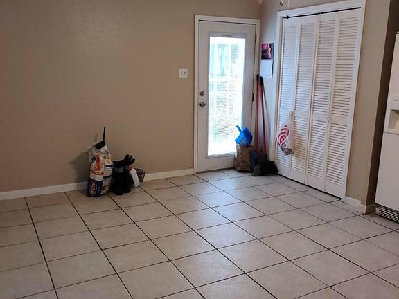 5th image of 141 Madiera Dr