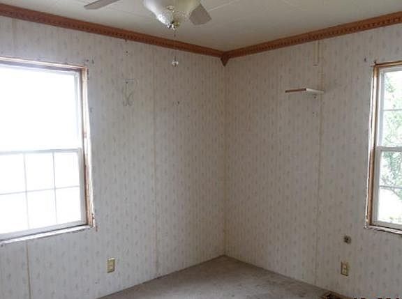 4th image of 2650 Dearborn St