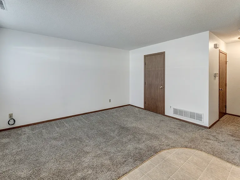 Valley View Estates — Photo 11