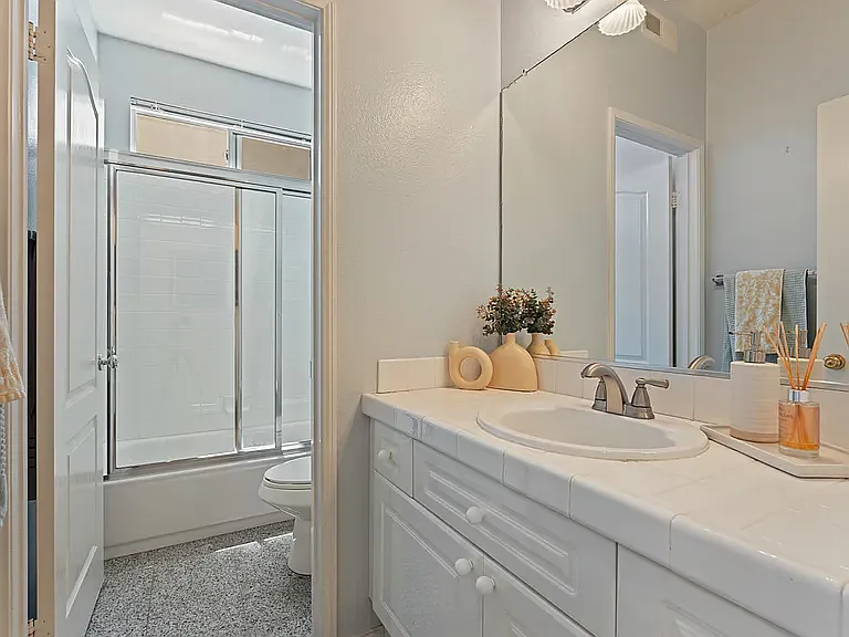 16375 Alipaz Ct — Photo 23