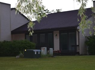 250 E Drexel Ave, Oak Creek, WI 53154