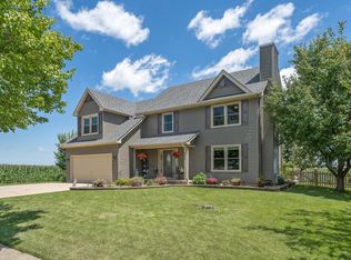 660 Rees St, Hinckley, IL 60520