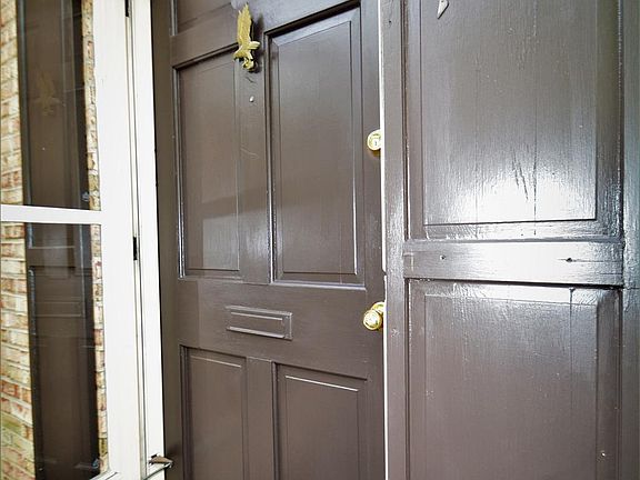 5th image of 1133 N Broom St