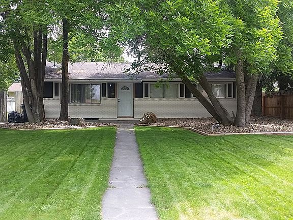 2nd image of 524 Valley Dr