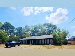300 Blake Dr #B, Longview, TX 75604