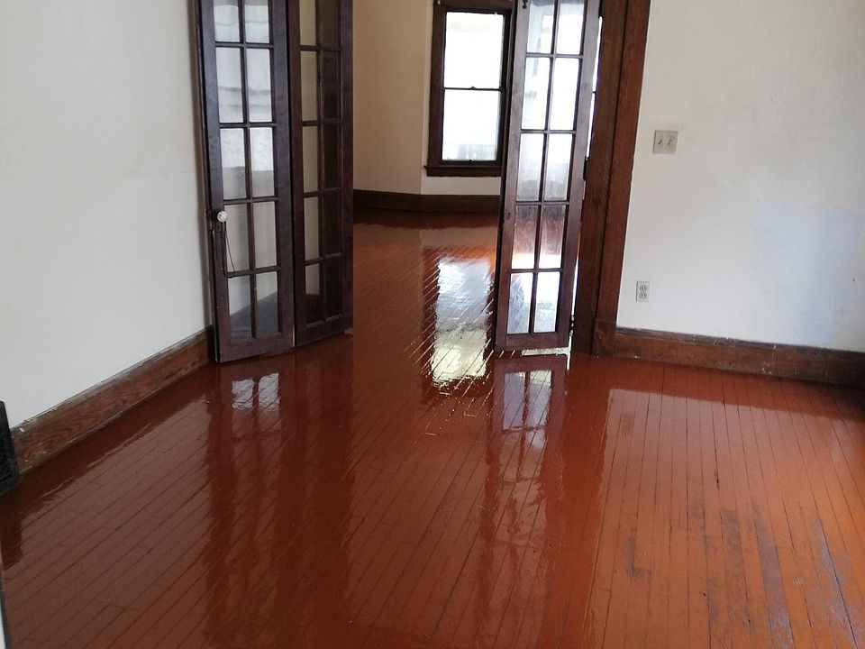 1st image of 1736 Coit Ave
