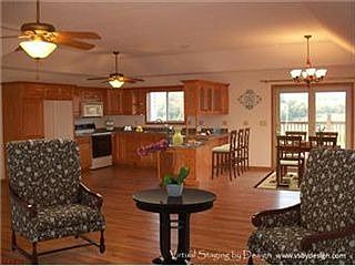 3rd image of 215 Etlah Hills Ct