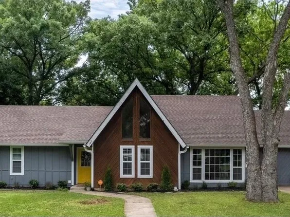 105 Cross Creek Cir, Ardmore, OK 73401