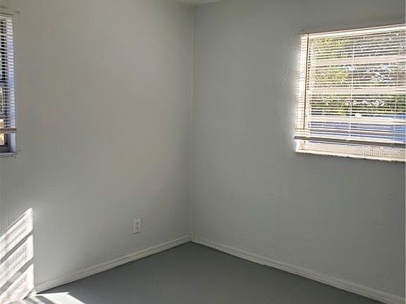 3rd image of 5000 91st Ave
