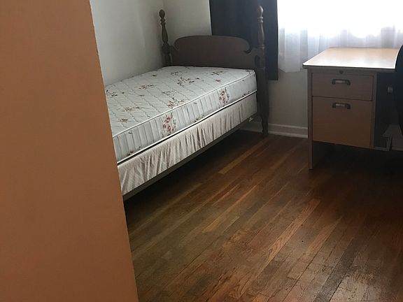 3rd image of 110 Avondale Pl